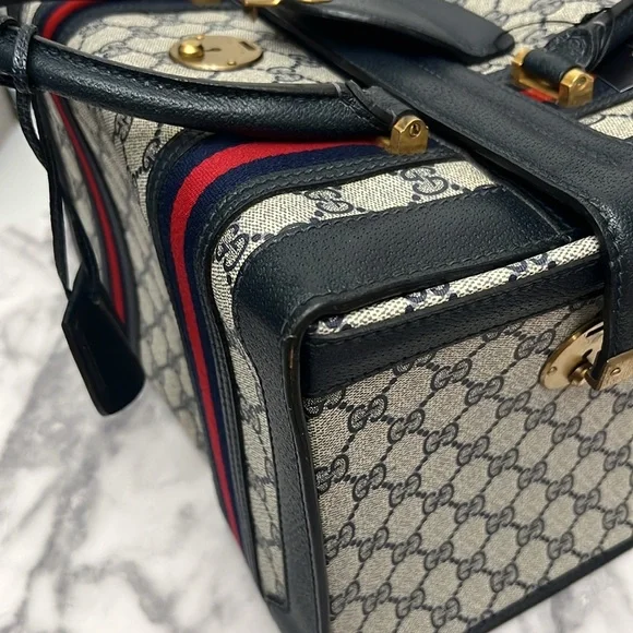 Vintage Gucci | Navy Train Case Luggage Bag - Picture 15 of 17